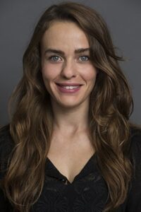 Tuğba Çom Baht Oyunu dizisi oyuncusu