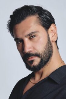 Uğur Güneş oyuncu fotoğrafı