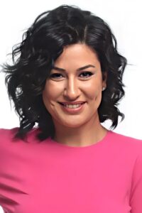 İclal Aydın Üç Kız Kardeş dizisi oyuncusu